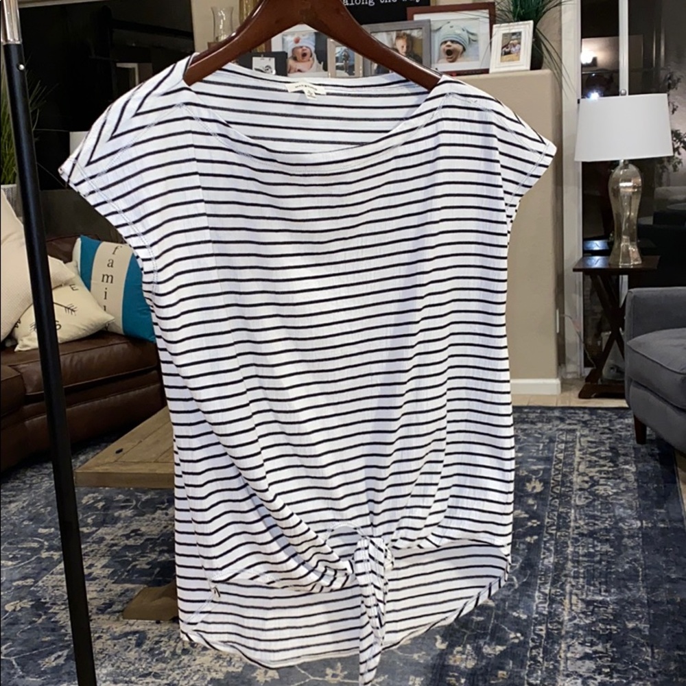 Max Studio never worn shirt